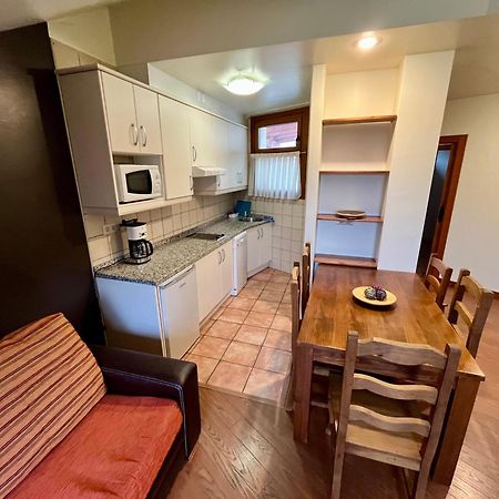 Lotila Flats Cuirgu Aparthotel Felechosa Bagian luar foto