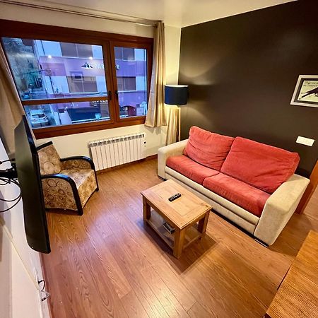 Lotila Flats Cuirgu Aparthotel Felechosa Bagian luar foto