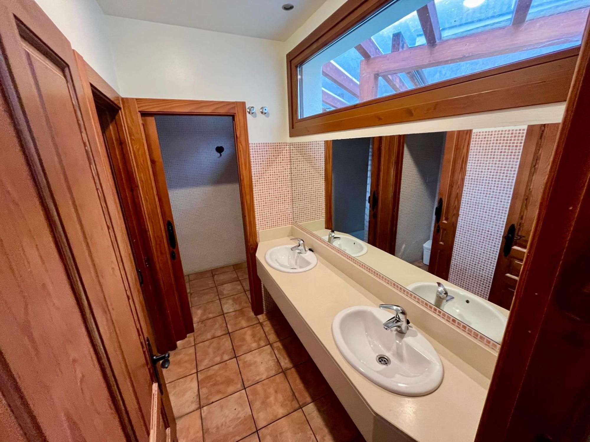 Lotila Flats Cuirgu Aparthotel Felechosa Bagian luar foto