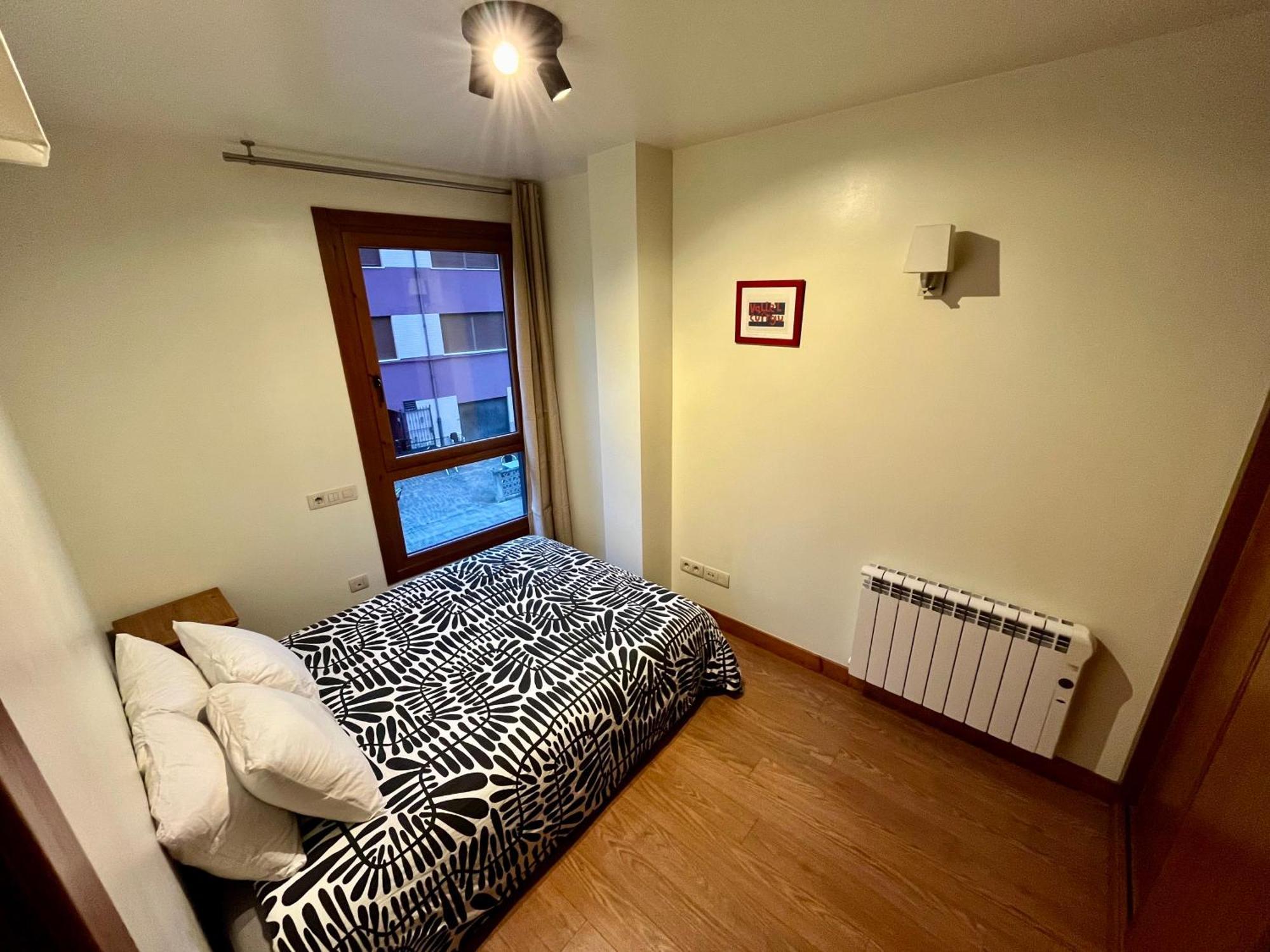 Lotila Flats Cuirgu Aparthotel Felechosa Bagian luar foto